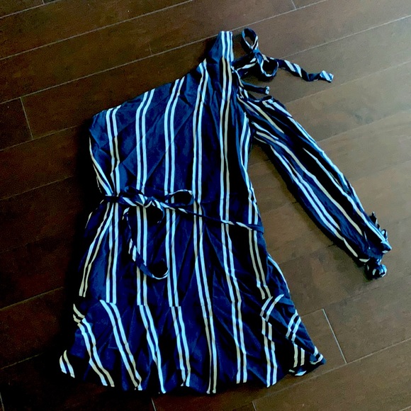 Zara Dresses & Skirts - Navy and white stripped dress